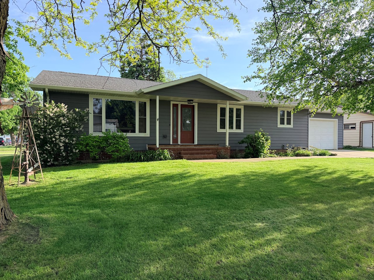 701 Sioux Avenue